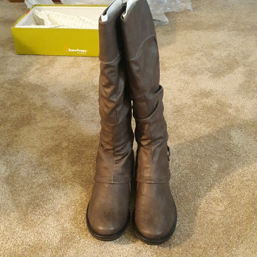 BareTraps Grey Sheridan High Rise Boots - Picture 5 of 8